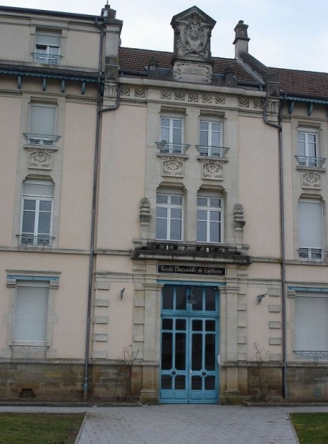 Ecole Nationale de Lutherie de Mirecourt
