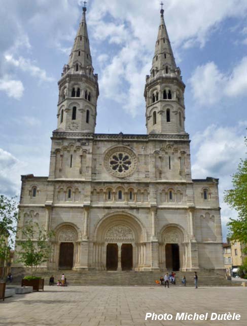 Eglise Saint-Pierre Eglise Saint-Pierre